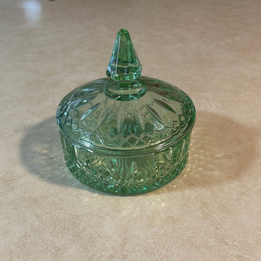 Vintage Indiana Glass Pastel Lime Green Princess Diamond Cut Candy Dish & Lid